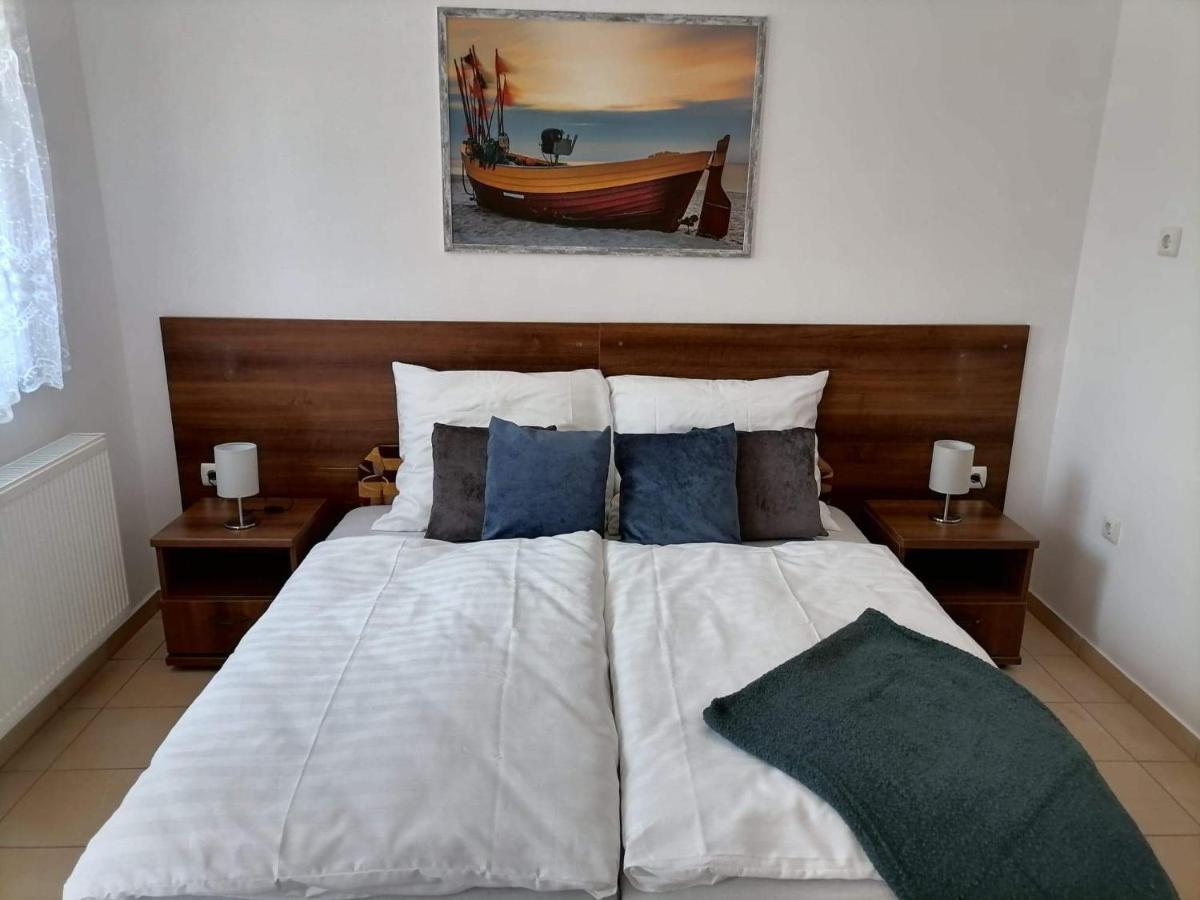Aqua Oazis Apartman ไฮจ์ดุสโซบอสโล ภายนอก รูปภาพ